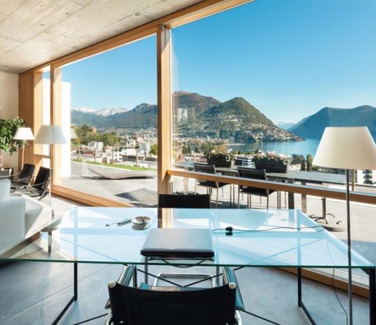 Watch Awesome Kate Go Full Cooking Pro in England this Week